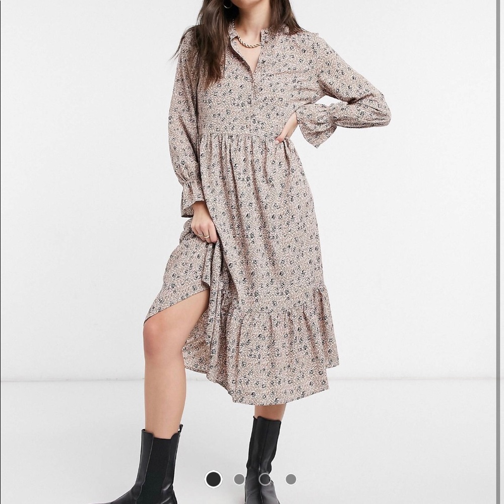 Vero Moda Ditsy Floral Midi Dress